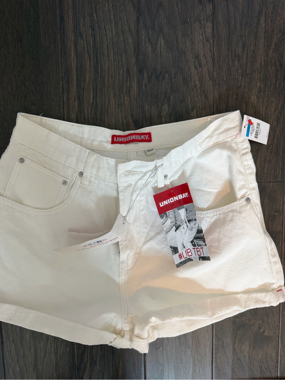 UNIONBAY || UB tab denim shorts in white - Picture 2 of 7